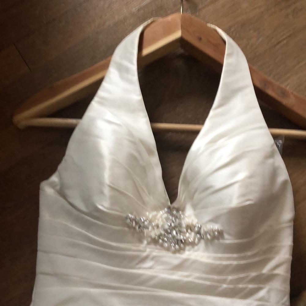 Wedding Dress PRONOVIAS Barcelona - Picture 6 of 17